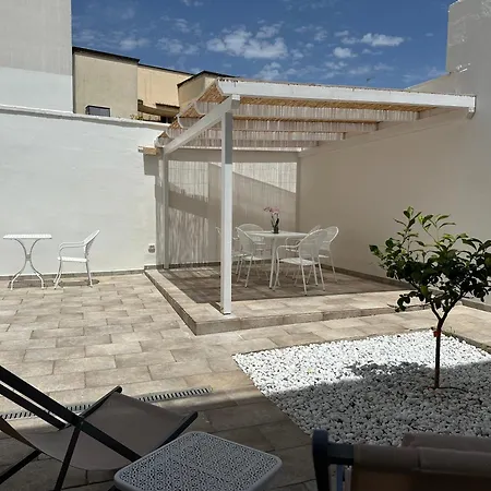 Ama Apartment *